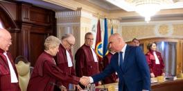 Bolojan, despre banii pe care trebuie sa-i primeasca judecatorii CCR Marian Enache, Attila Varga si Livia Stanciu: “Imoral”