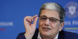ZAMFIR IL PUNE LA PUNCT PE BOLOS – Presedintele Comisiei Economice din Senat, Daniel Zamfir, demonteaza afirmatiile ministrului de Finante, Marcel Bolos, despre posibila majorare a TVA: “Nu crestem nicio taxa”