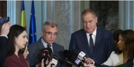 Criza politica in  Romania. PSD si AUR depun motiune de cenzura: "Facem un demers comun cu scopul de a demite Guvernul Bolojan”. Premierul refuza sa demisioneze