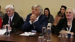 HRANA ROMANEASCA PENTRU ROMANI – Unul dintre cei mai cunoscuti fermieri arata ca la importul de alimente este o pierdere de cinci miliarde de euro