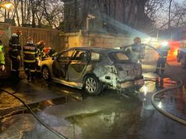 MASINA IN FLACARI LA AMBASADEI RUSIEI LA BUCURESTI – Soferul a decedat
