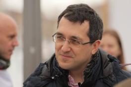 Neomarxistii lui Vladut Magicianul si-au dat in petic (Foto)