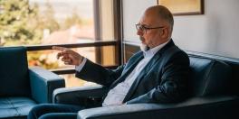 MANDAT DE CINCI ANI PENTRU ALESII LOCALI – Proiect de lege pentru cresterea duratei mandatelor pentru primari, viceprimari, consilieri locali, presedintii si vicepresedintii consiliilor judetene: “Un mandat mai mare confera stabilitate” (Proiectul)
