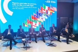 REUNIUNE LA NIVEL INALT - Presedintele CCIR, Mihai Daraban, a participat la forumul "Oportunitati de afaceri cu regiunile lumii”, organizat de WCF, la Bogota