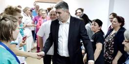 SE MARESC SALARIILE DIN SANATATE – S-a cazut de acord asupra unei cresteri a fondului de salarii cu 15%. Majorarea ar urma sa fie implementata in prima jumatate a acestui an 