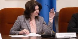 SE SPARGE MONOPOLUL FARMACIILOR – Lege pentru o piata concurentiala: “Se creeaza competivitate, si nu monopol al preturilor practicate de o singura farmacie” (Document)