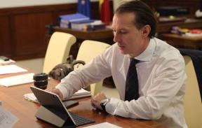 CITU, PRINS CU MINCIUNA – Ministrul Finantelor Florin Citu se lauda cu proiectele fostului ministru de Finante Ioana Petrescu
