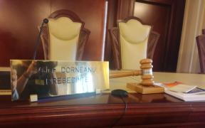 DECIZIE CCR PE SALARII – Curtea  Constitutionala a admis sesizarea. Iata ce se schimba (Document)