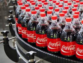 DEZASTRU LA COCA–COLA – Liderul mondial al bauturilor carbogazoase a suferit pierderi de 7,2 miliarde dolari in perioada aprilie – iunie 2020