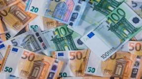 SCADE CURSUL EURO - Cat mai are moneda europeana pana la 5 lei