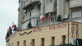 SCANDAL PE MARCA HOROSCOP – Un om de afaceri italian este acuzat ca vrea sa puna mana fraudulos pe marca hotelului Horoscop – un brand national
