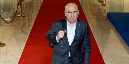 Anunt pentru Bolojan: Romania a intrat in recesiune (Document)