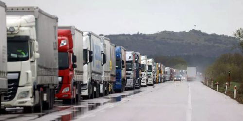 Deficitul comercial al României s-a ameliorat în primul semestru