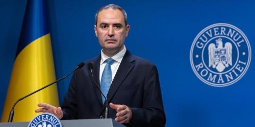 Modificarea Codului fiscal: se mareste pragul de la care firmele platesc TVA (Document)