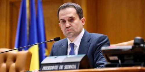 Parlamentarii, arsi la salariu daca nu vin la munca (Document)