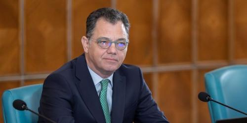 Scade numarul membrilor consiliilor de administratie din companiile de stat. S-a decis si cati bani vor primi acestia