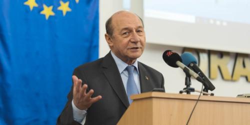 Traian Băsescu acuză în cazul crizei energetice: „Au făcut doar licitaţii pe care le-au tot anulat, că nu câştiga cine trebuie... Este un caz penal”