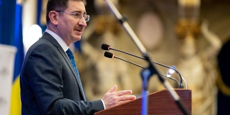  Chiritoiu a autorizat tranzactia lui Umbrarescu.  UMB Steel vrea sa preia activele care apartin ArcelorMittal Hunedoara