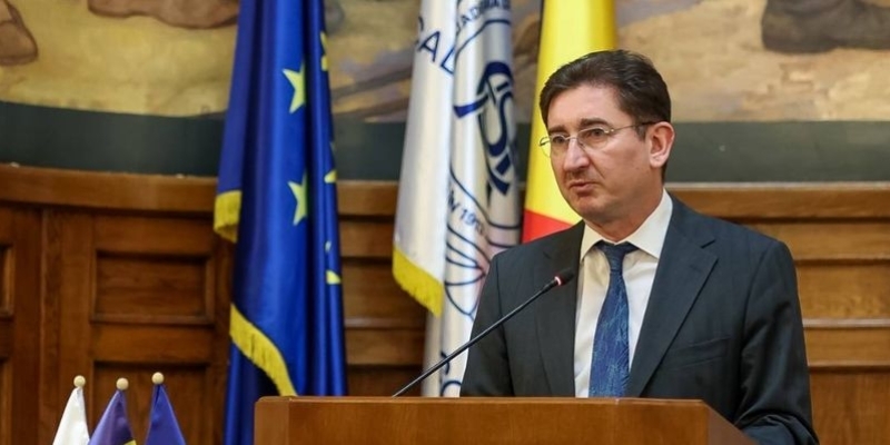 Chiritoiu trebuie sa decida cu privire la Strabag. Se analizeaza tranzactia