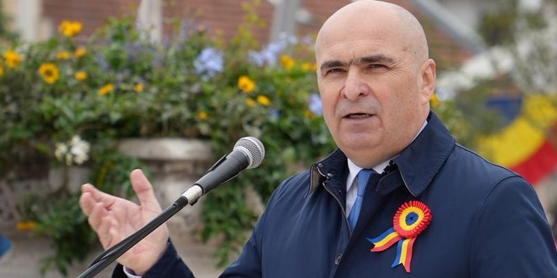 Cifre oficiale pentru premierul Bolojan: salariile romanilor, in scadere (Document) 