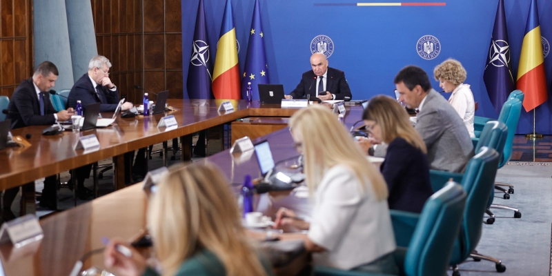 Consumul se prăbușește. INS anunță o scădere a comerțului cu amănuntul în primele șase luni din 2026 cu 5,6% față de 2025. Scăderea este cauzată de vânzările mai puține de produse alimentare și nealimentare, băuturi, tutun și carburanți (Raportul)