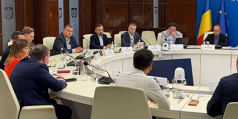 Criza carburanților: informații de ultimă oră oferite de Guvernul României, după comandamentul de lucru cu reprezentanții companiilor din domeniul petrolier și al distribuției de carburanți