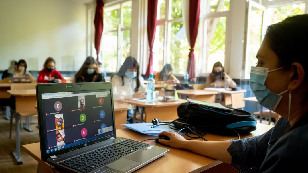 CUM MAI FUNCTIONEAZA SCOLILE ? - Ministerul Educatiei prezinta situatia la zi