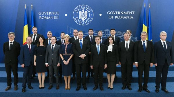 EXEMPLU DE URMAT DE GUVERNUL ORBAN -  Economia Chinei, in crestere dupa eliminarea restrictiilor sanitare (Document)