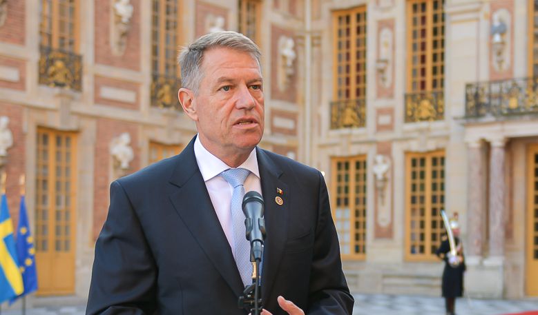 IMPOZITAREA VENITURILOR BUGETARILOR – Cine castiga mai mult decat Klaus Iohannis ar putea fi impozitat progresiv. Iata salariul presedintelui