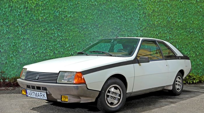 MASINA ZOIEI CEAUSESCU, CUMPARATA LA LICITATIE – Pretul platit pentru un Renault Fuego GTS din 1983. S-a pornit de la 500 euro. La cat s-a ajuns