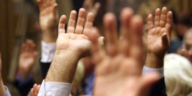 PORTITA PENTRU ASCUNDEREA BANILOR – Senatul a respins proiectul de lege care interzicea declararea veniturilor demnitarilor cu trimitere la alte inscrisuri (Document)