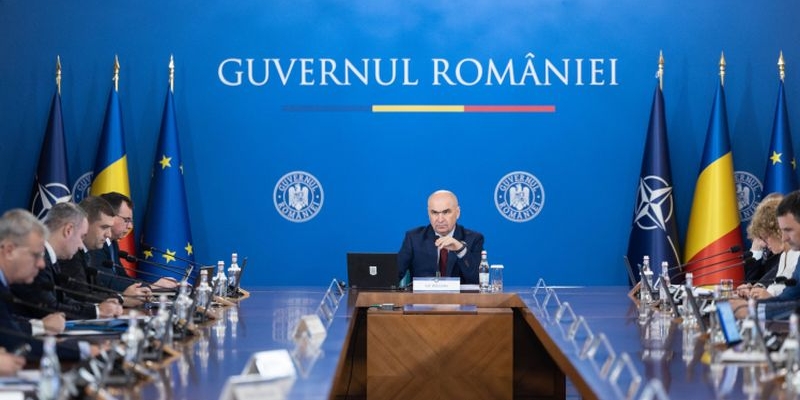 Posturile de la stat, reduse cu 30%. Guvernul a adoptat Ordonanta de Urgenta. Restul prevederilor