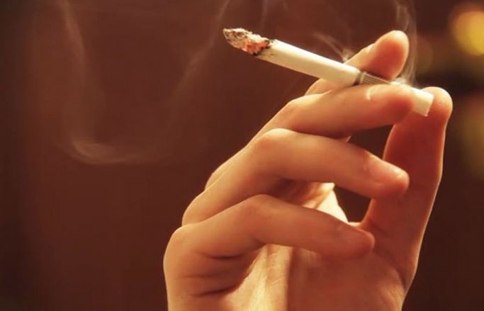 PRETUL TIGARILOR - Vesti proaste pentru fumatori. Statul vrea de la 1 august marirea accizelor. Iata cu cat