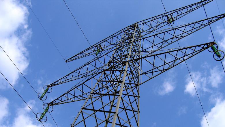 PRETURI NOI LA ENERGIA ELECTRICA - Transelectrica a anuntat tarifele