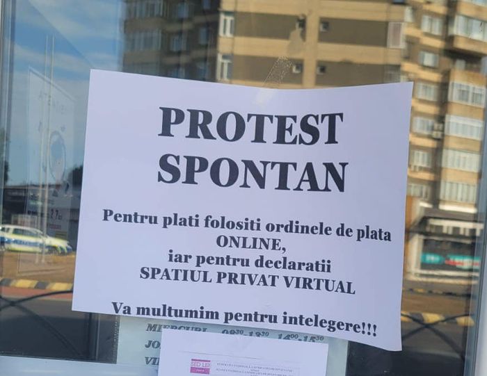 REVOLTA LA FINANTE – Angajatii au declansat protestele. Sunt nemultumiti ca angajamentele asumate de ministrul Bolos nu au fost respectate: 