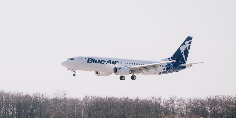 ROMANIA, OBLIGATA SA RECUPEREZE DE LA BLUE AIR PESTE 33 MILIOANE EURO – Comisia Europeana a dat verdictul: “Planul de restructurare a companiei aeriene nu a fost in masura sa restabileasca viabilitatea pe termen lung, fiind incompatibil cu normele UE privind ajutoarele de stat” 