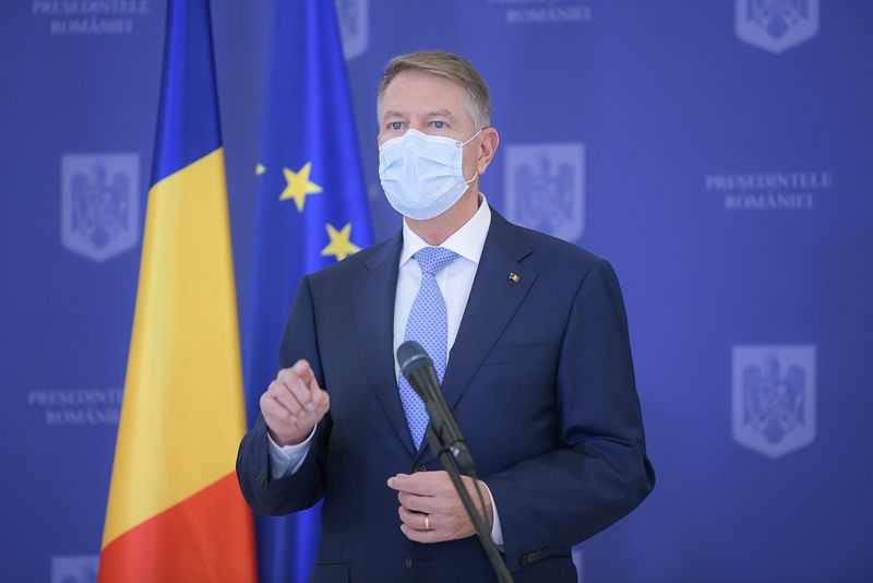 SE CERE SUSPENDAREA LUI IOHANNIS – Ultimul derapaj al presedintelui este de netolerat. Un greu al politicii da verdictul: “Ceea ce face este inadmisibil... Pentru o astfel de atitudine de sfidare a Constitutiei, el ar fi trebuit suspendat. Din pacate, acu