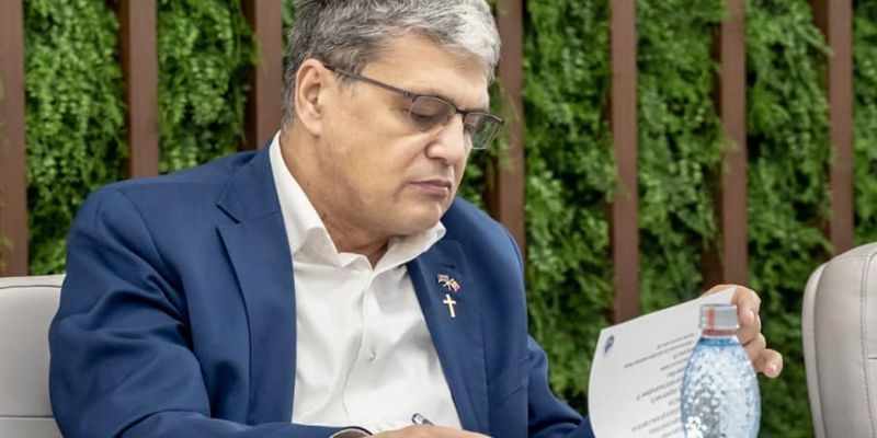 STATUL OFERA DOBANZI DE 6,75% - Ministerul de Finante a tiparit o noua emisiune de titluri de stat. Banii vor fi folositi pentru acoperirea datoriei publice. Castigul in urma investitiilor nu se impoziteaza